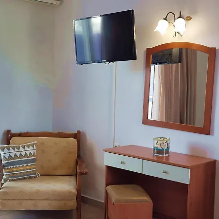 Apartment Studio At Very Near The Beach - Apollonio Faliraki